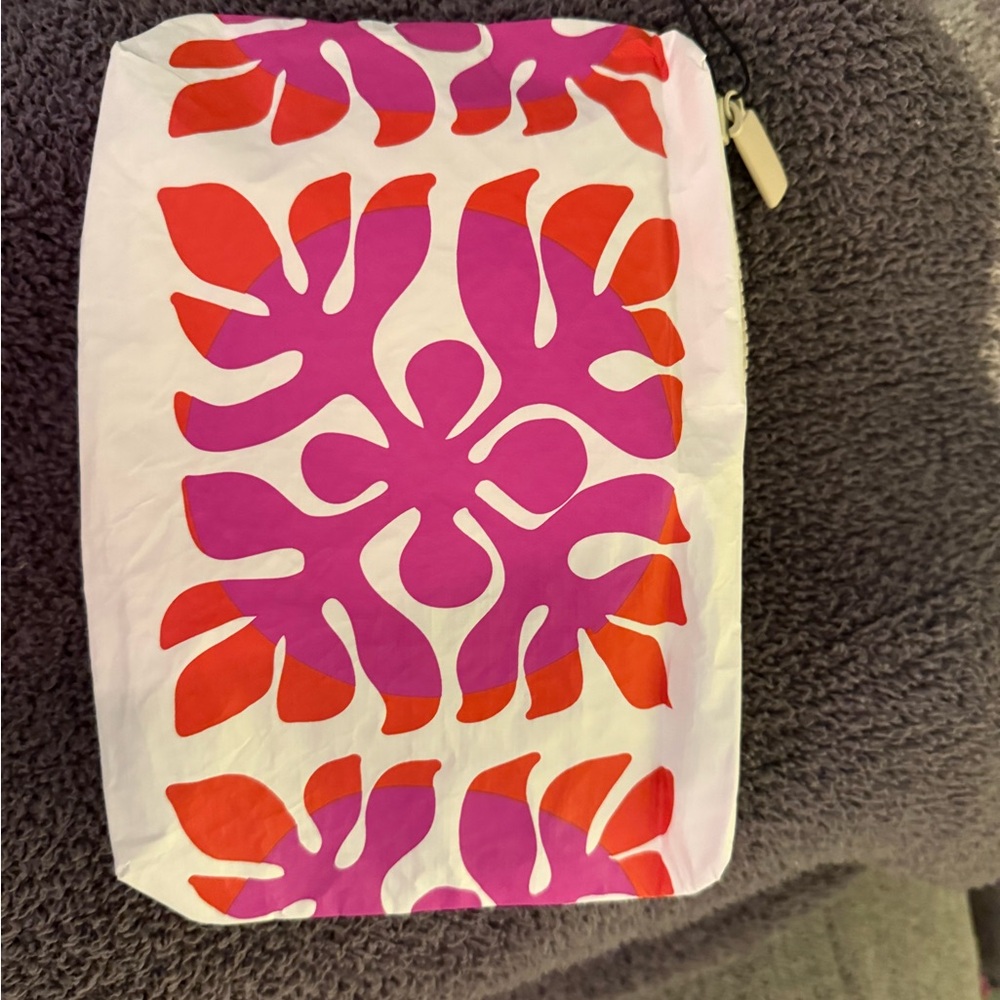 ALOHA Collection Splash-Proof Mini Appliqué Small Pouch in Zest - Picture 4 of 9